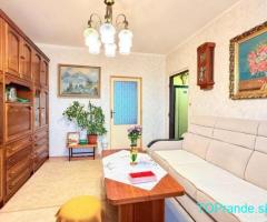 JAZERO - LADOŽSKÁ 2 IZBOVÝ BYT 49 M2, VÝBORNÝ STAV. - 5